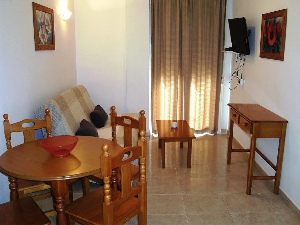 Vicenta Apartaments Torremolinos Exterior foto